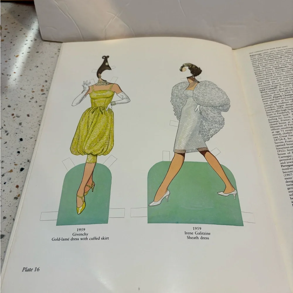 Vintage‎ 1985 Great Fashion Designs of the Fifties Paper Dolls Book Tom Tierney
